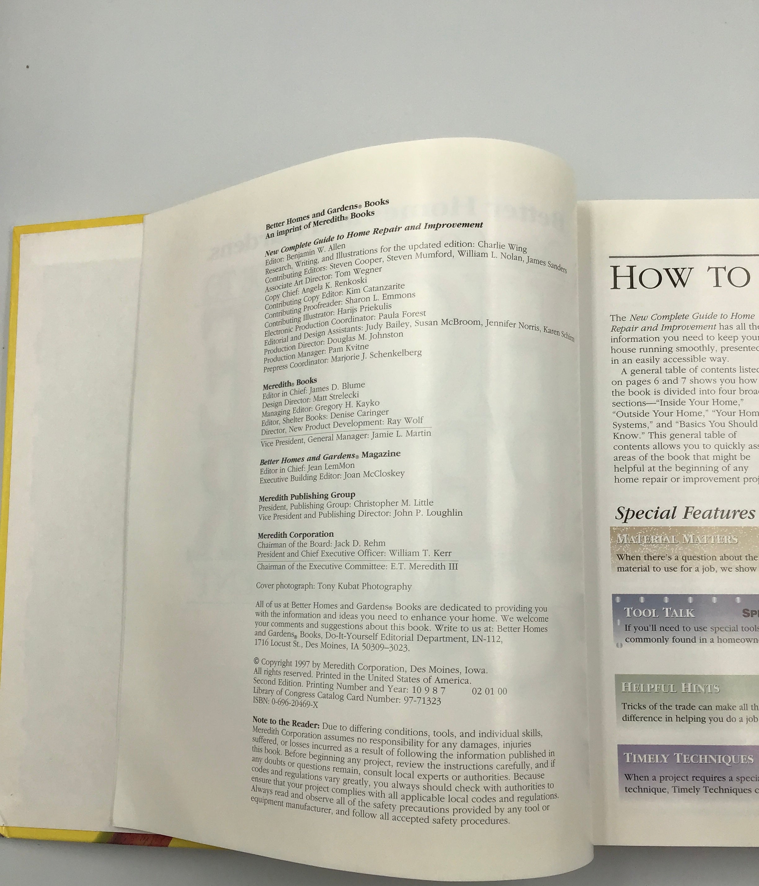 Better Homes and Gardens New Complete Guide to Home Repair & Improvement