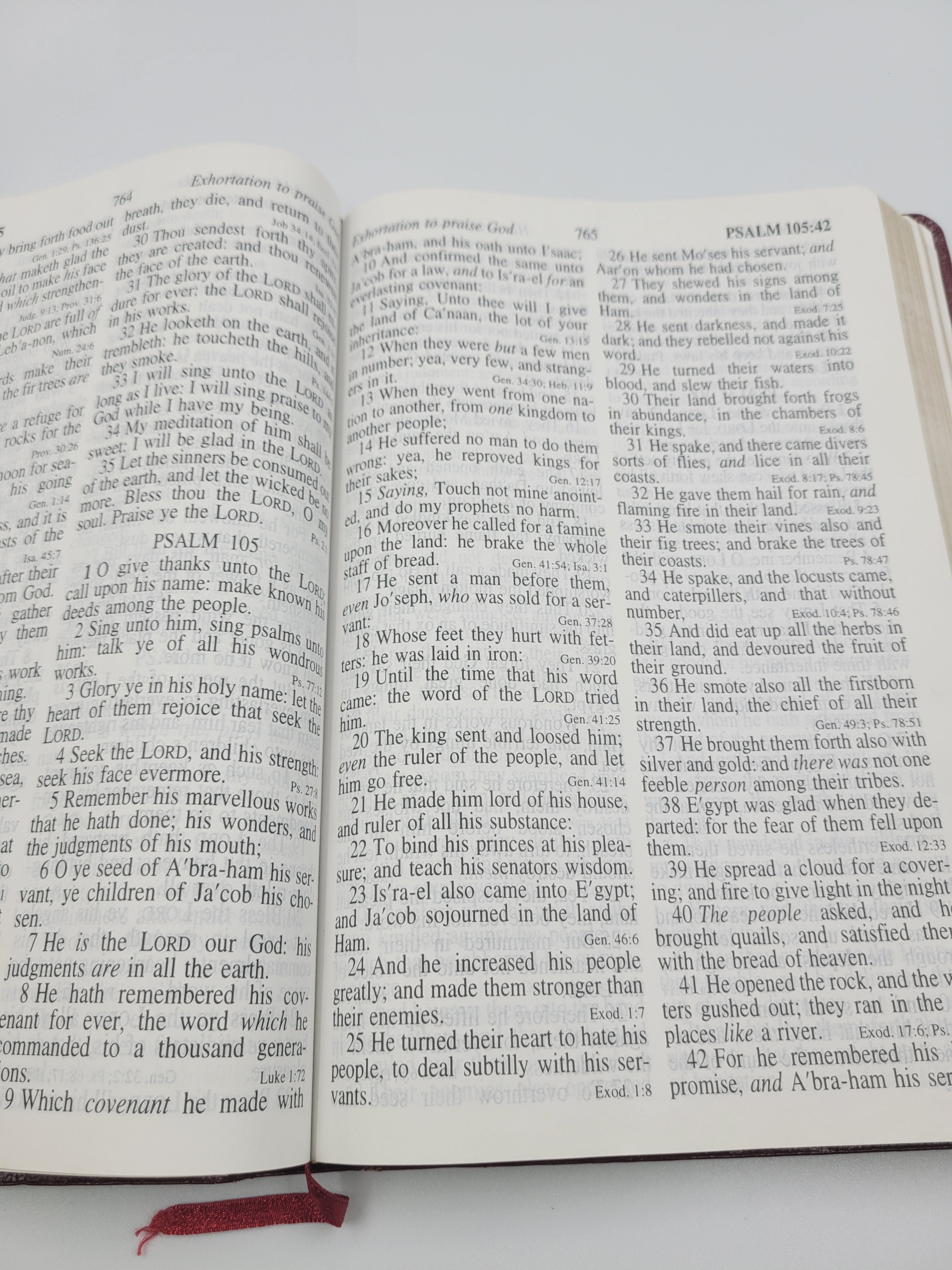KJV Giant Print Reference Bible – Holman 1998 Burgundy – Vintage Edition