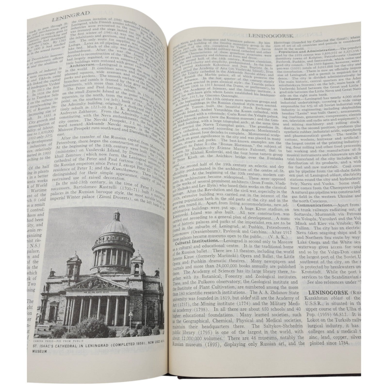 Encyclopaedia (Encyclopedia) Britannica Volume 13 (1967) – Japan to Leon Trotsky