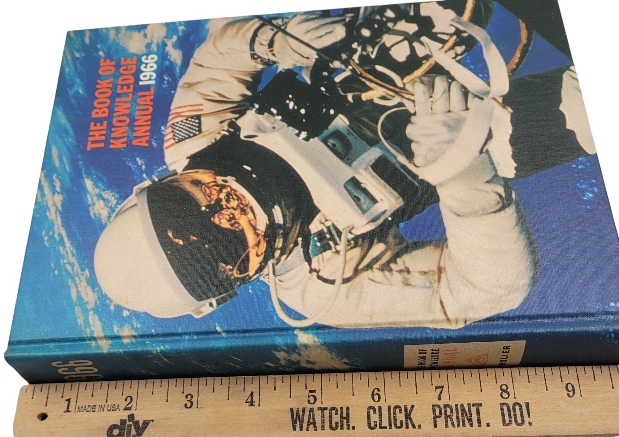 The Book of Knowledge Annual 1966 – Grolier Vintage Space Race Edition