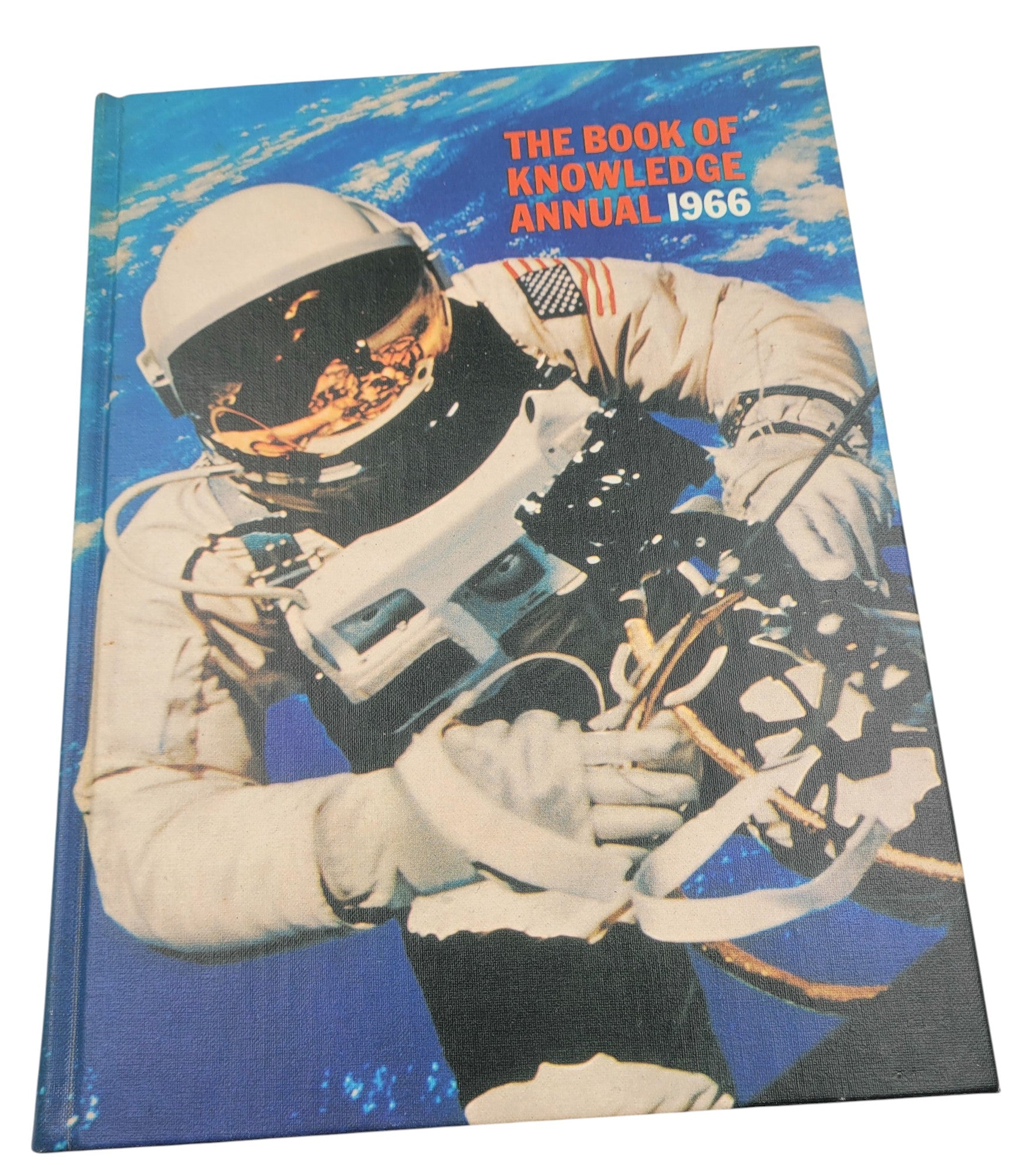 The Book of Knowledge Annual 1966 – Grolier Vintage Space Race Edition