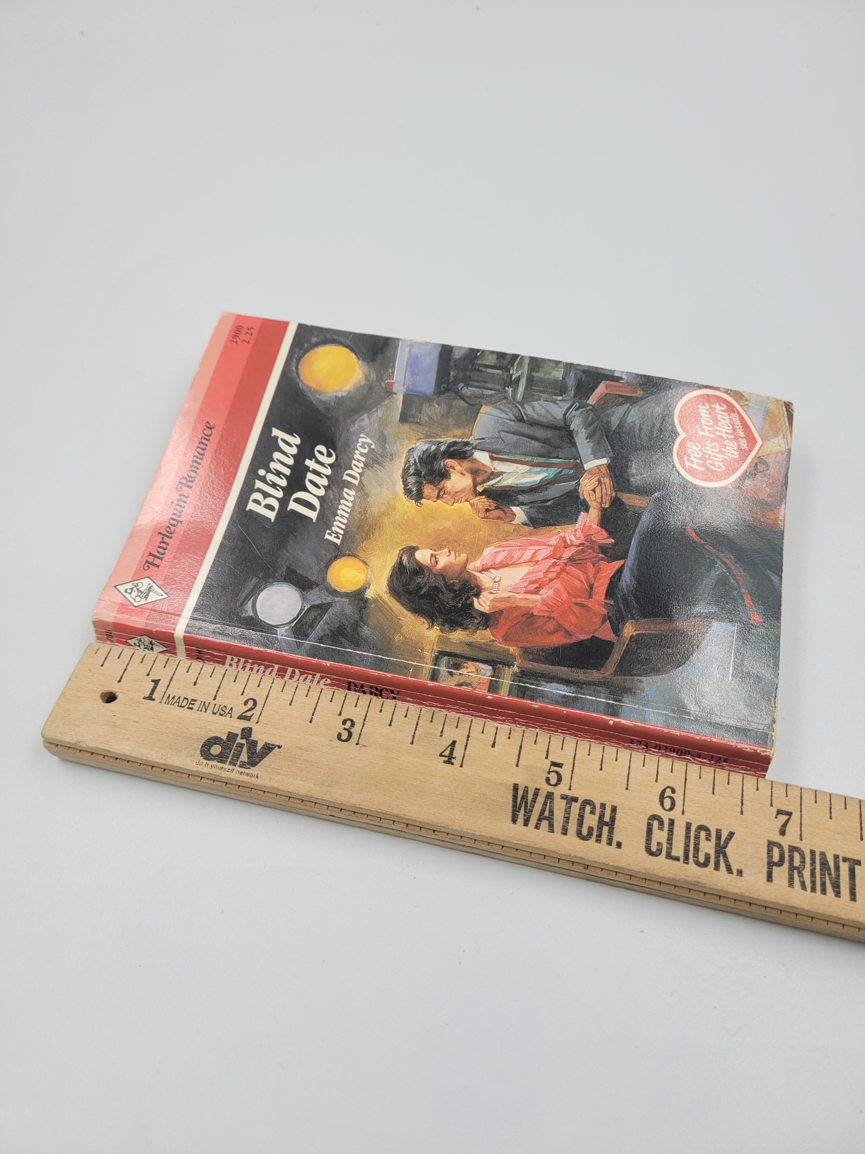 Blind Date by Emma Darcy – Harlequin Romance #2900 (1988 Edition)