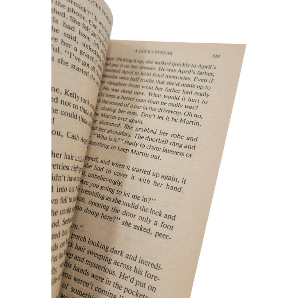 A Lucky Streak by Raye Morgan – Silhouette Desire No. 393 (1987 Vintage Romance)