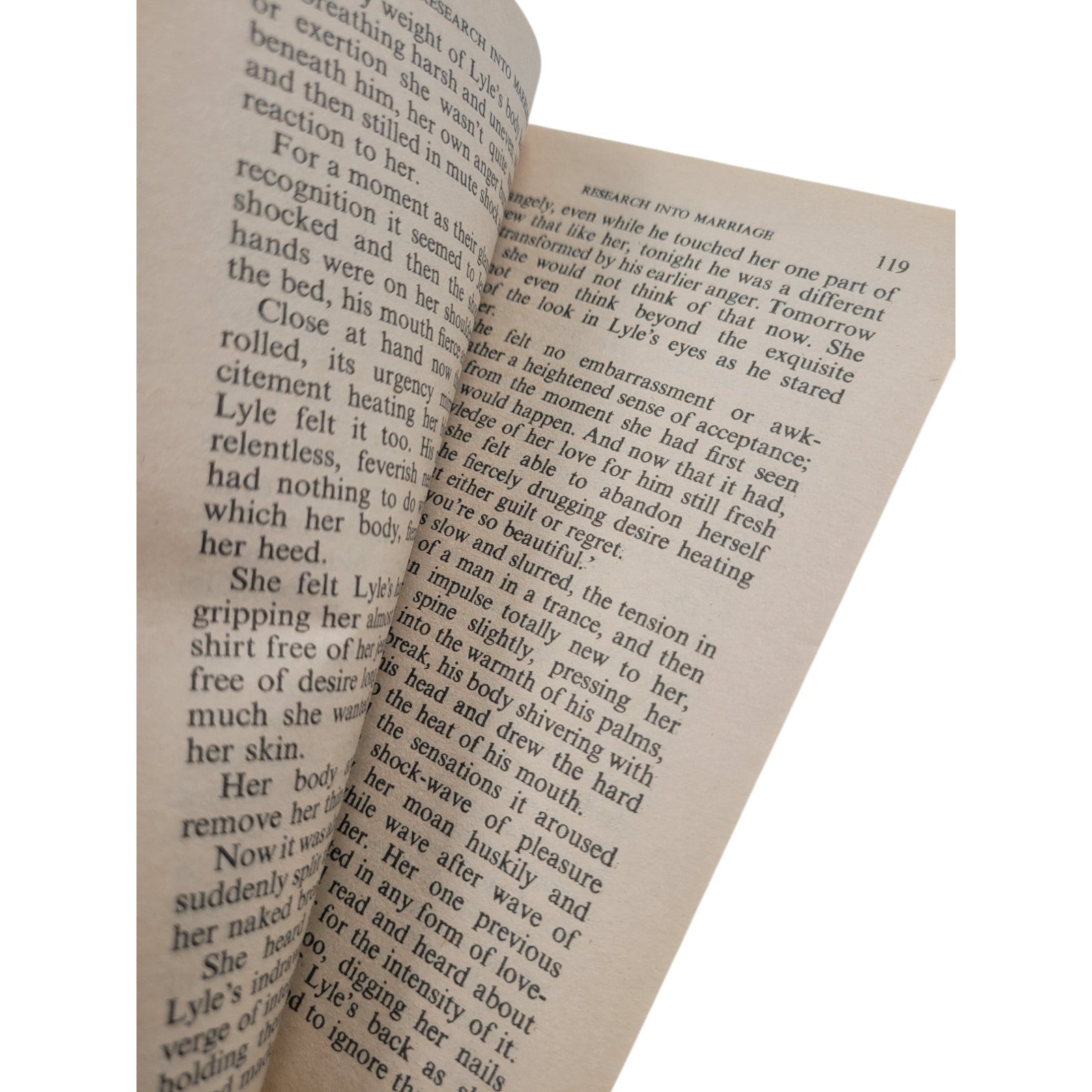 Research into Marriage by Penny Jordan – Harlequin Presents #994 (1987)