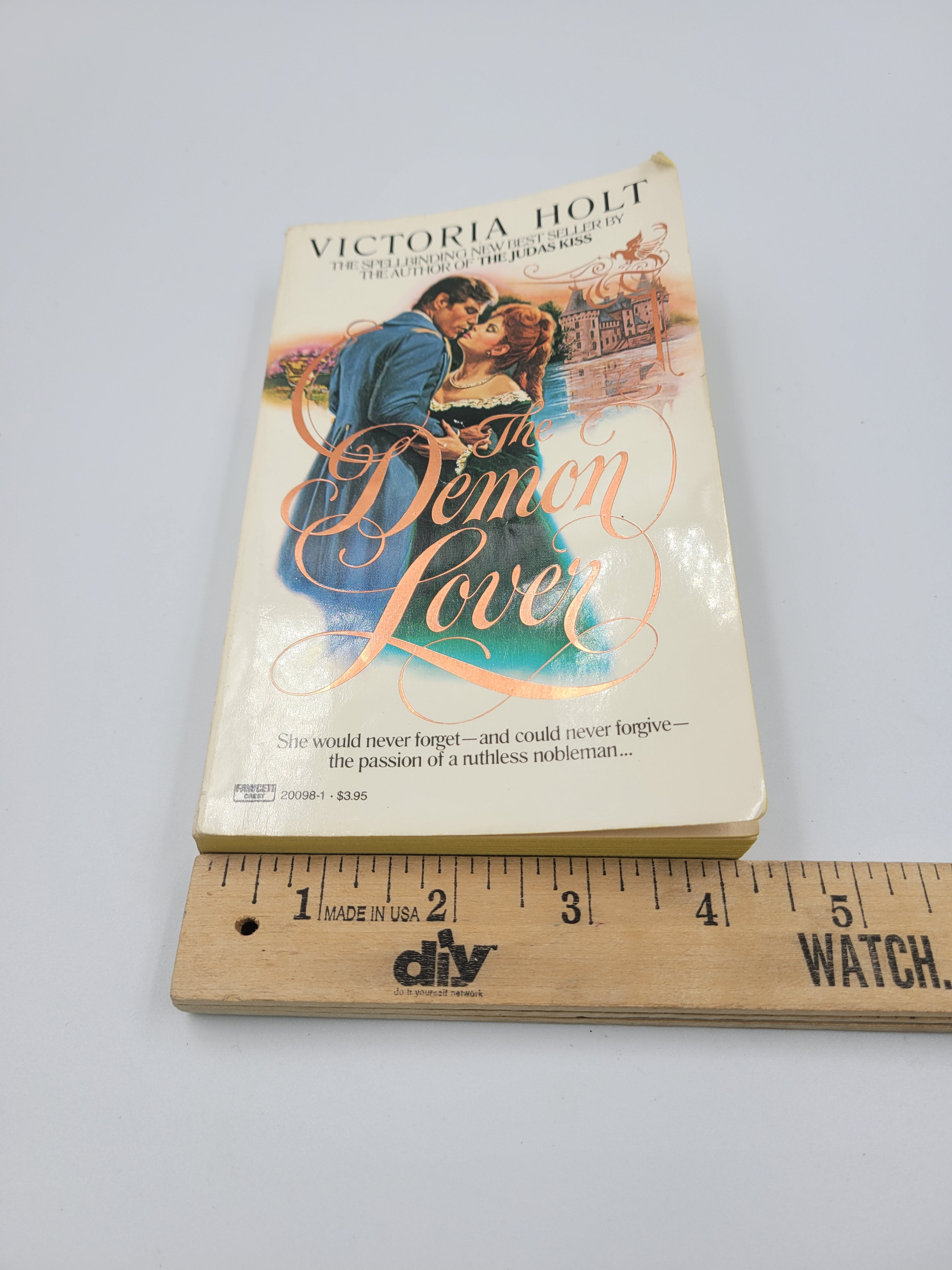 The Demon Lover by Victoria Holt – First Ballantine Edition (1984) – Gothic Romance Paperback