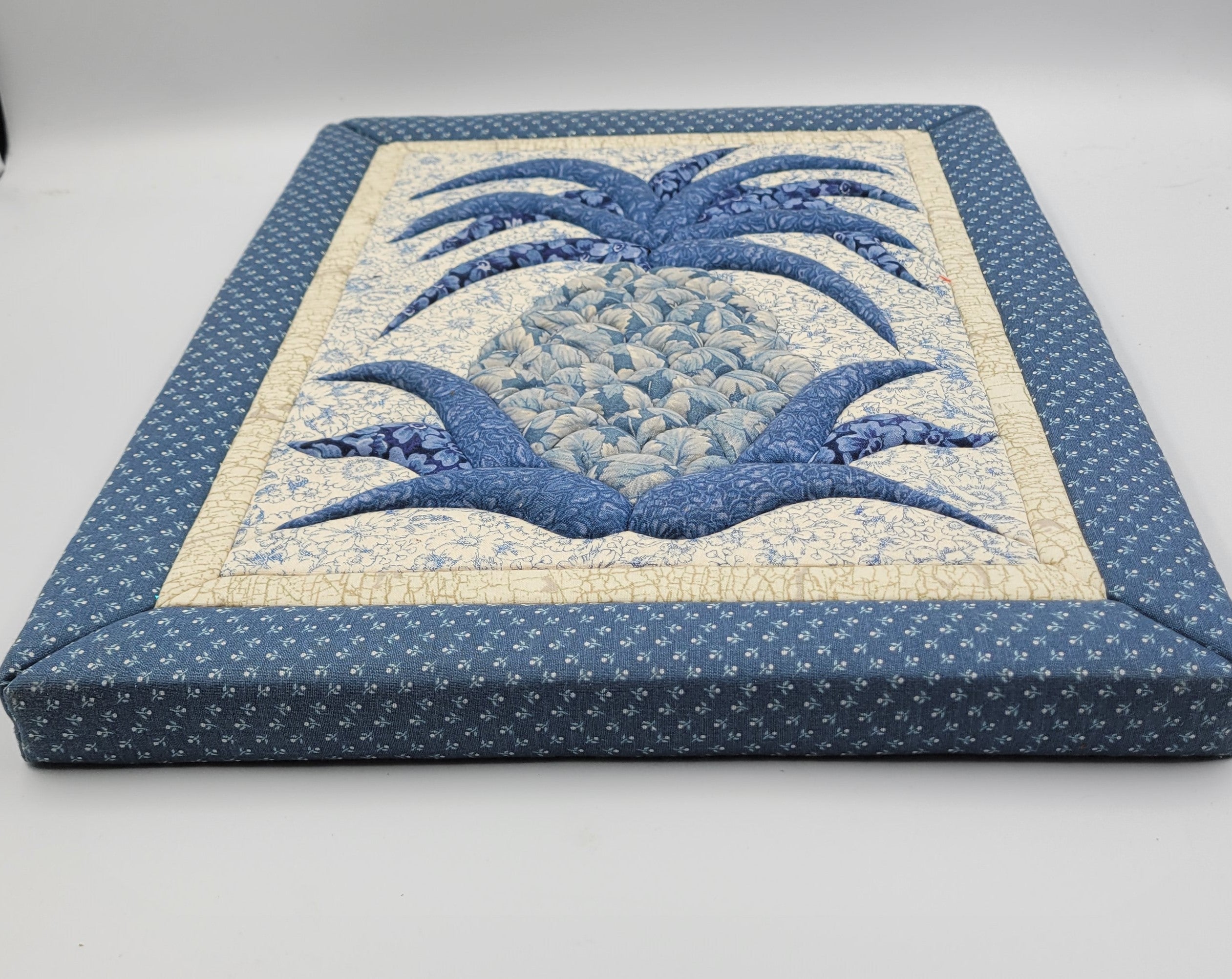Vintage Quilted Pineapple Wall Hanging – Blue & Cream Patchwork Textile Art