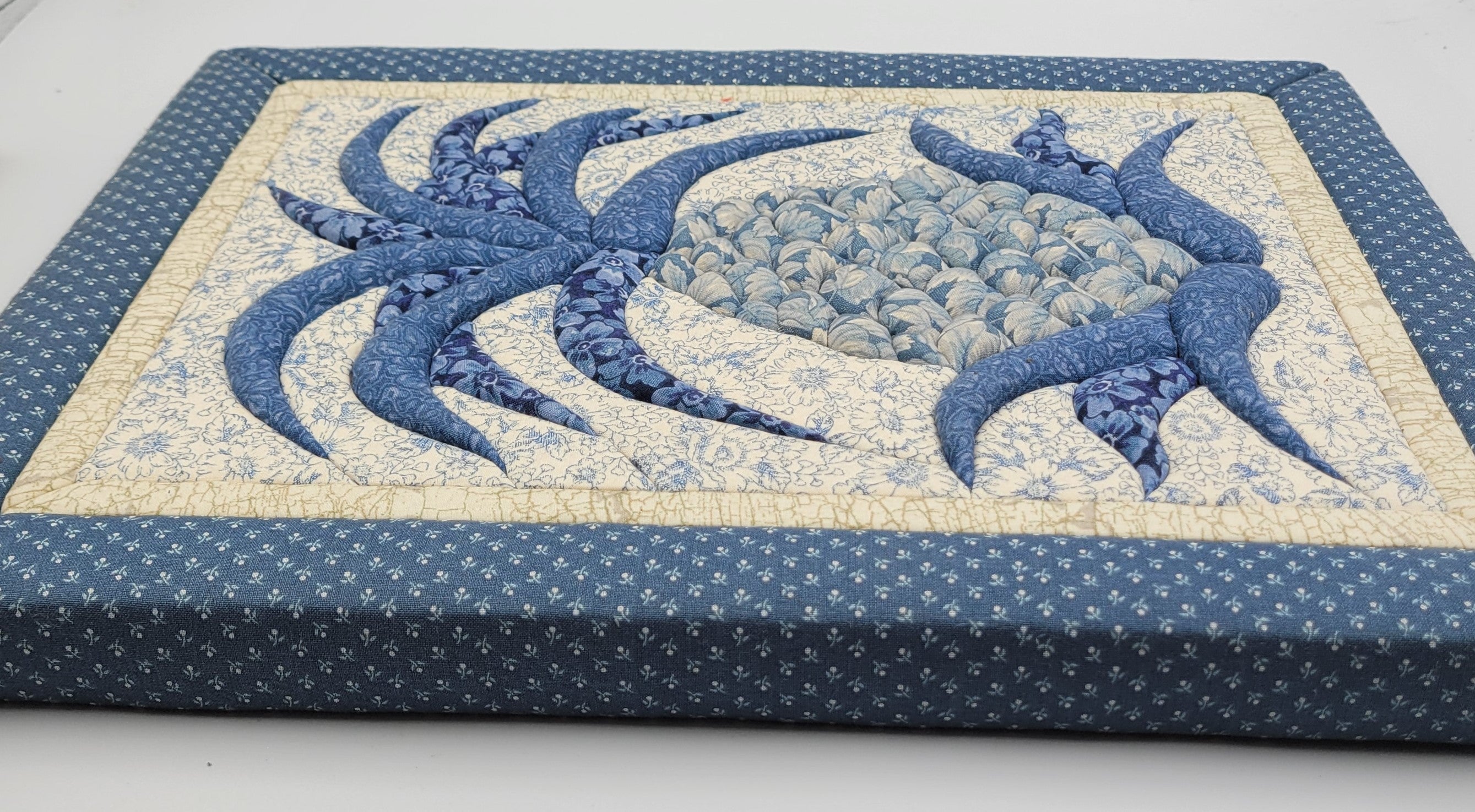 Vintage Quilted Pineapple Wall Hanging – Blue & Cream Patchwork Textile Art