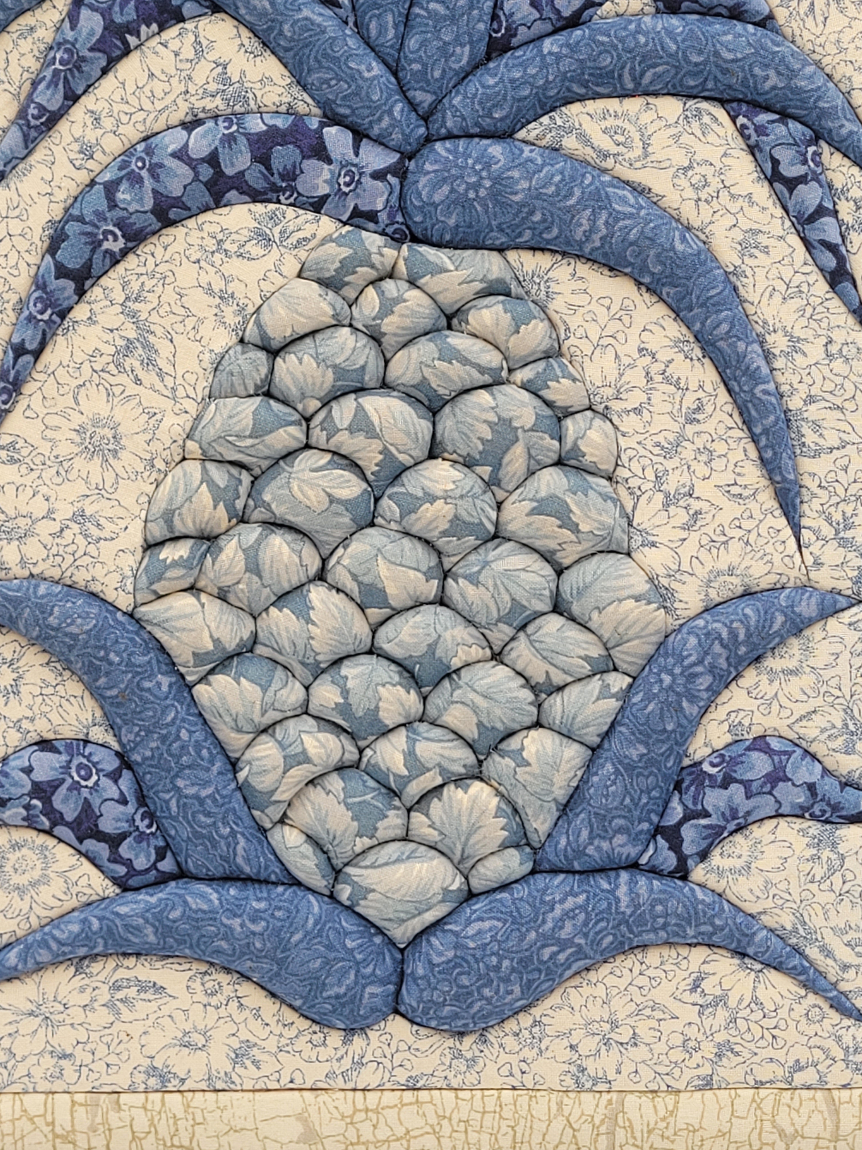 Vintage Quilted Pineapple Wall Hanging – Blue & Cream Patchwork Textile Art