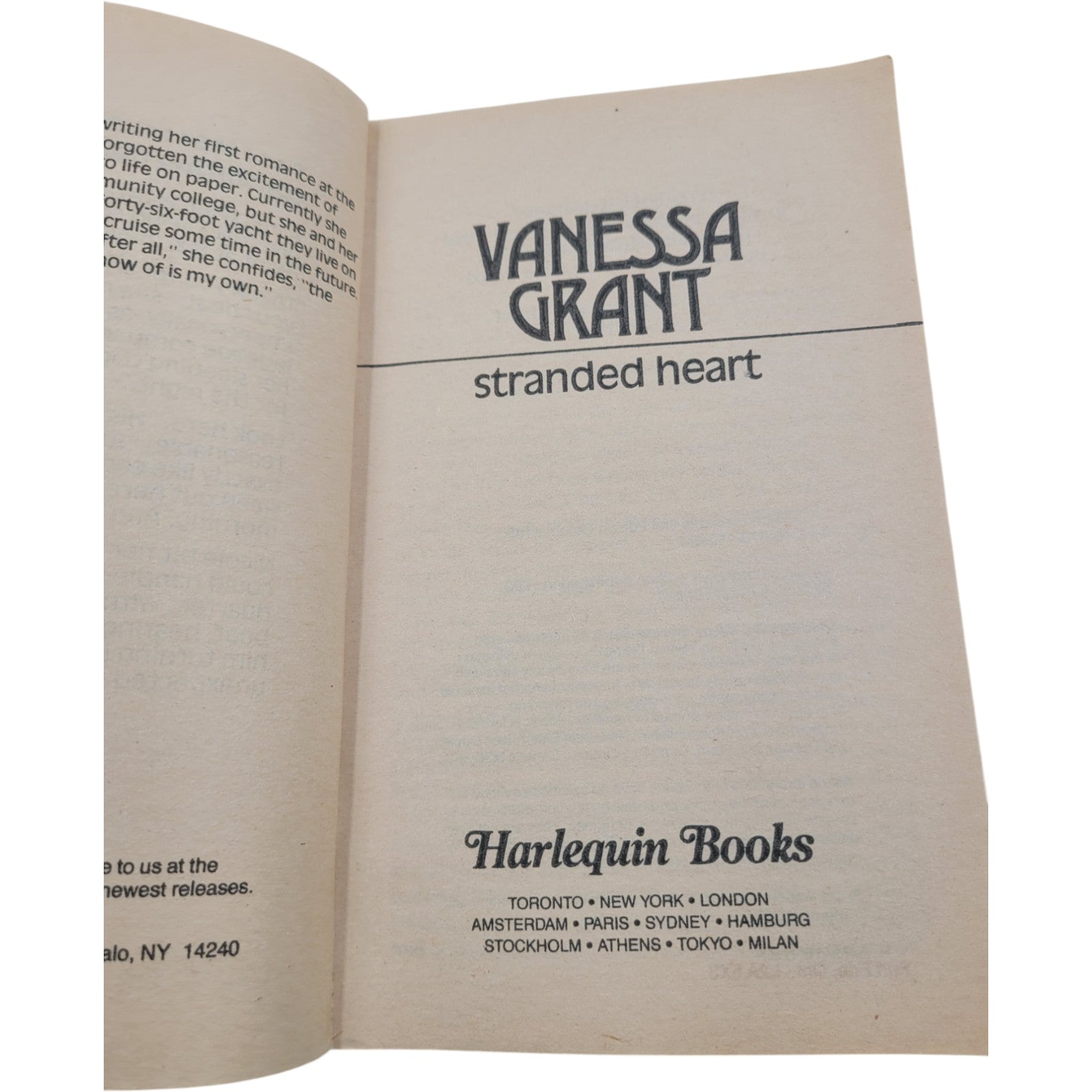 Stranded Heart by Vanessa Grant – Vintage Paperback Harlequin Presents #1209 (1988)