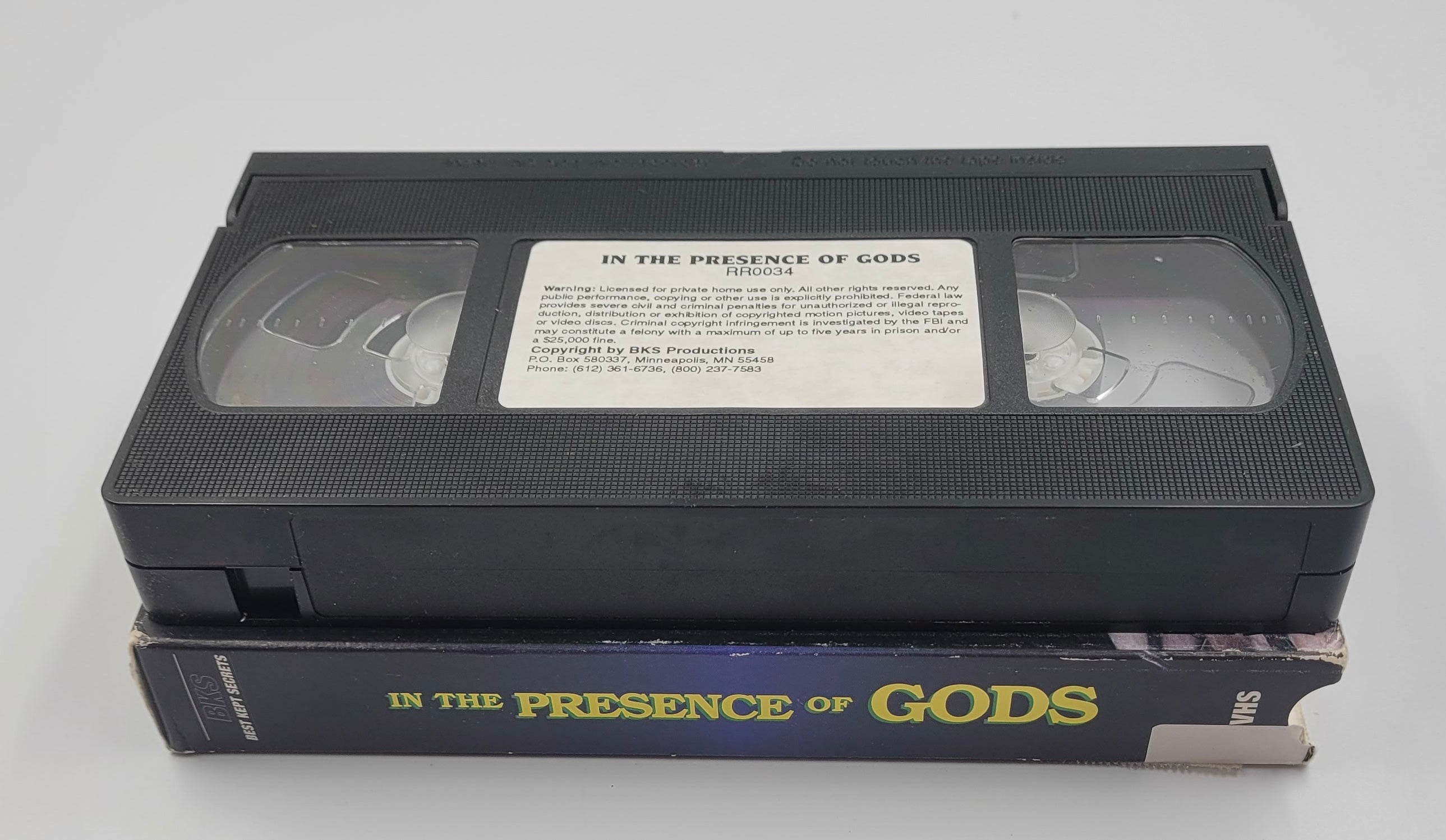 Roger Raglin – In The Presence of Gods (VHS, 90 Minutes)