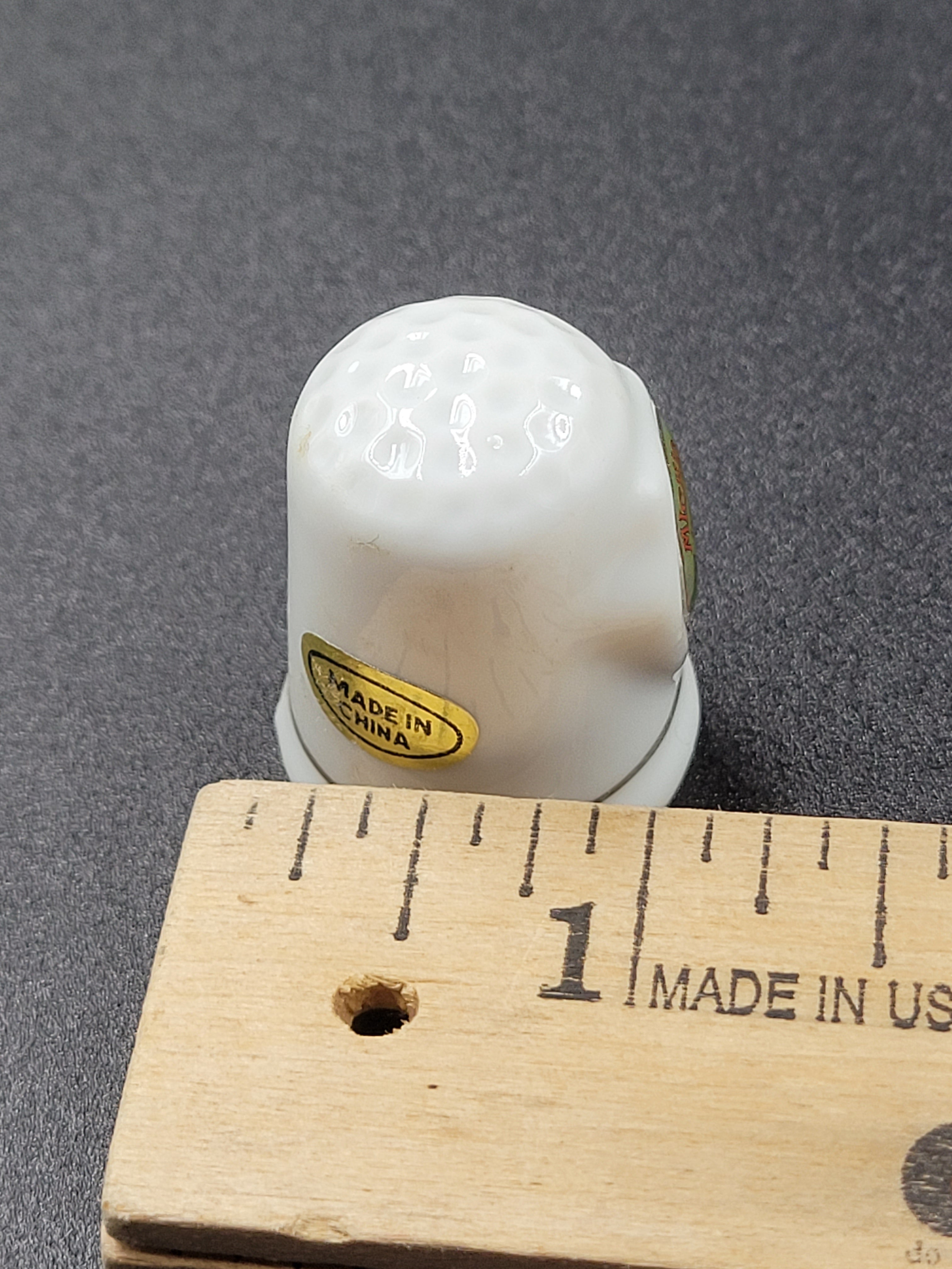 Vintage Michigan Porcelain Souvenir Thimble – Deer & Trees Emblem with Gold Trim