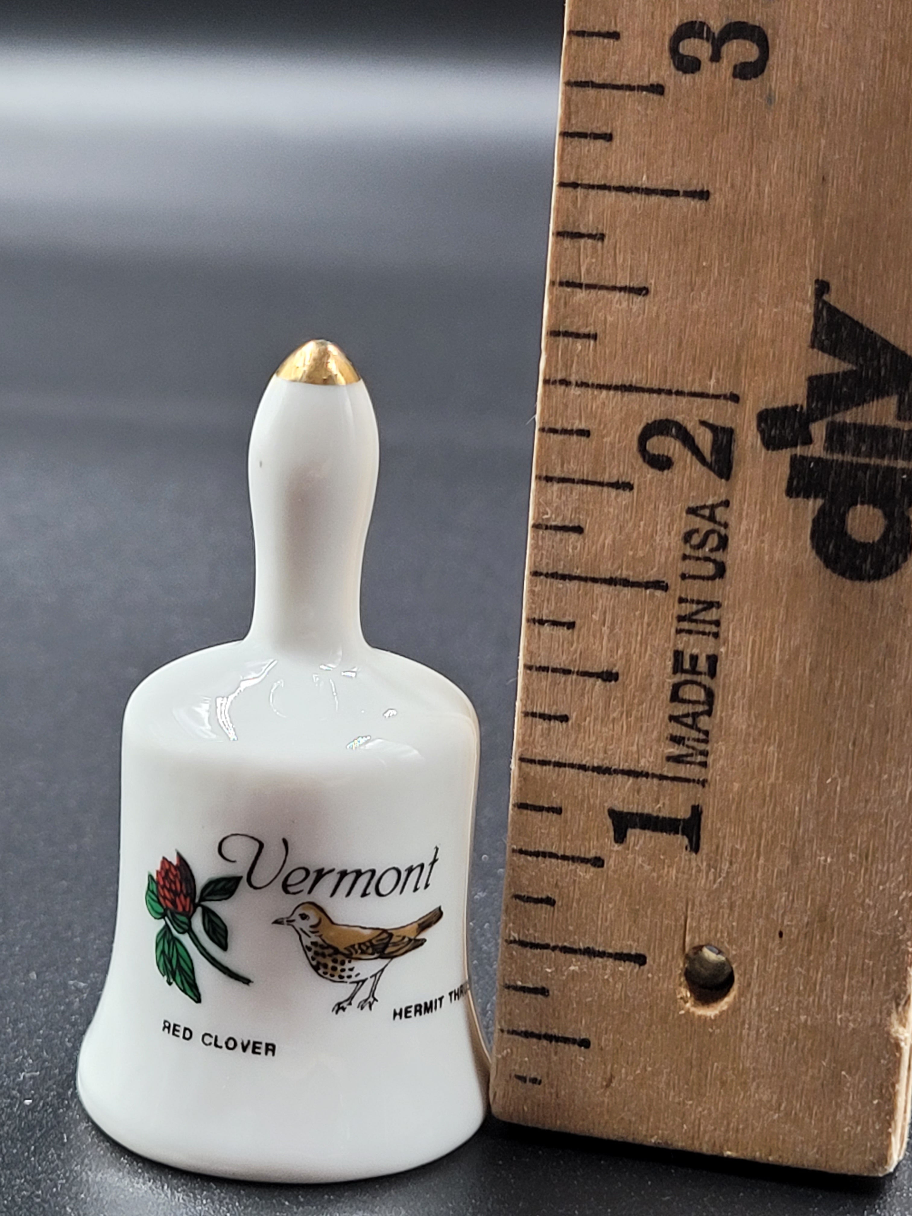 Miniature Vermont Souvenir Bell – Red Clover & Hermit Thrush – Vintage Ceramic