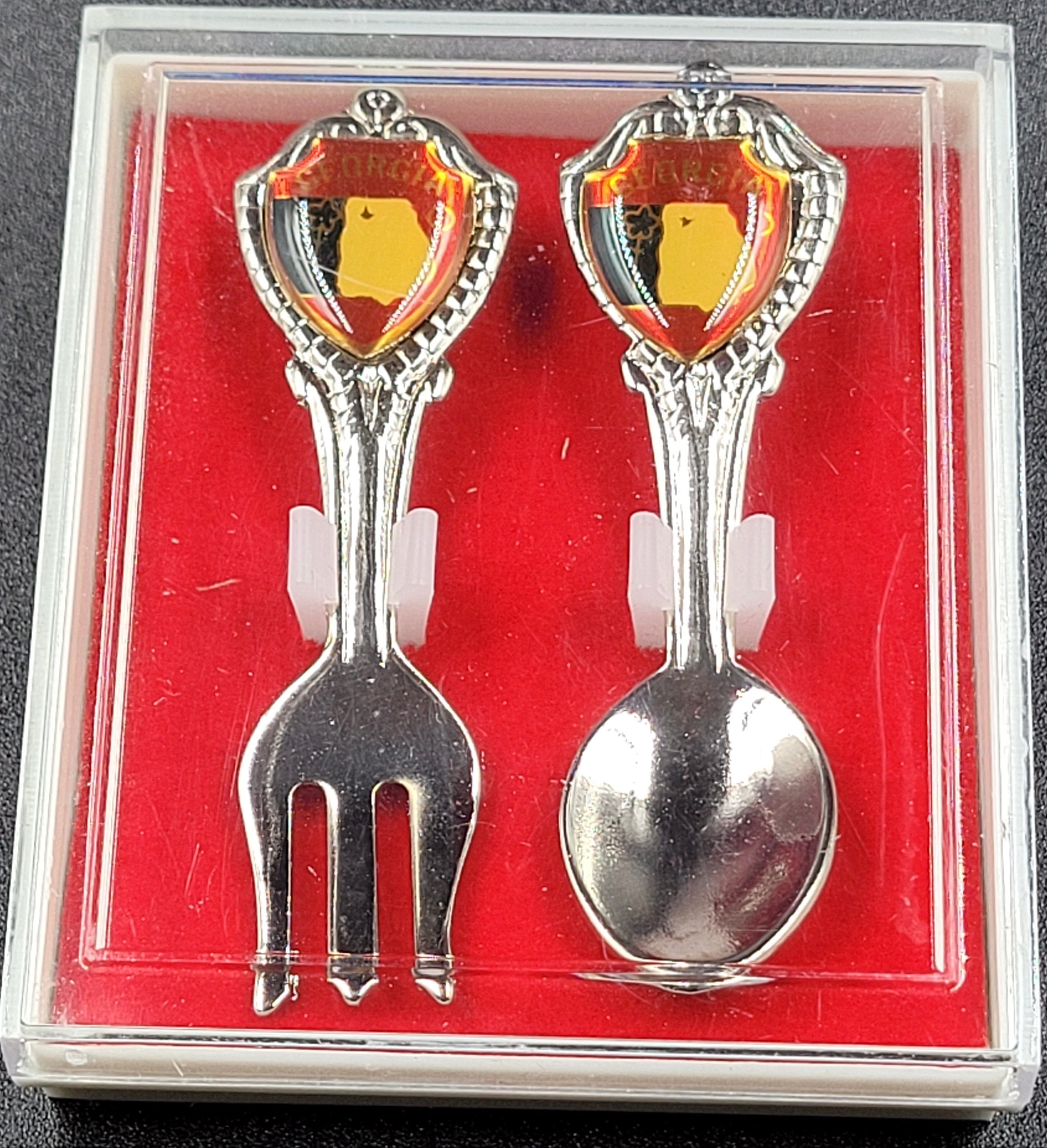 Vintage Georgia Souvenir Fork & Spoon Set – Heraldic Shield in Case