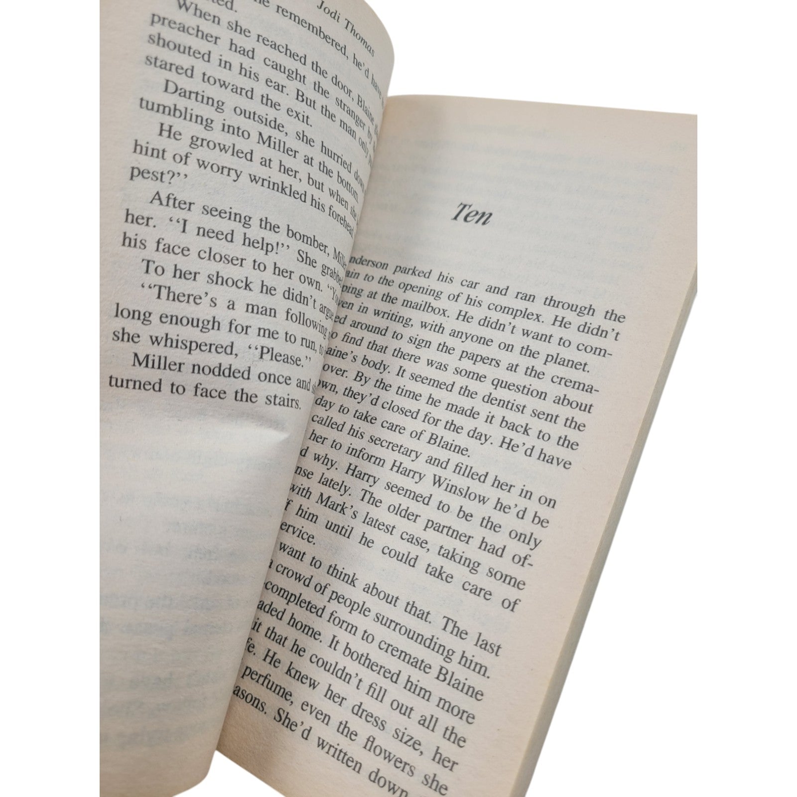Finding Mary Blaine by Jodi Thomas – USA TODAY Bestselling Author – Vintage Paperback