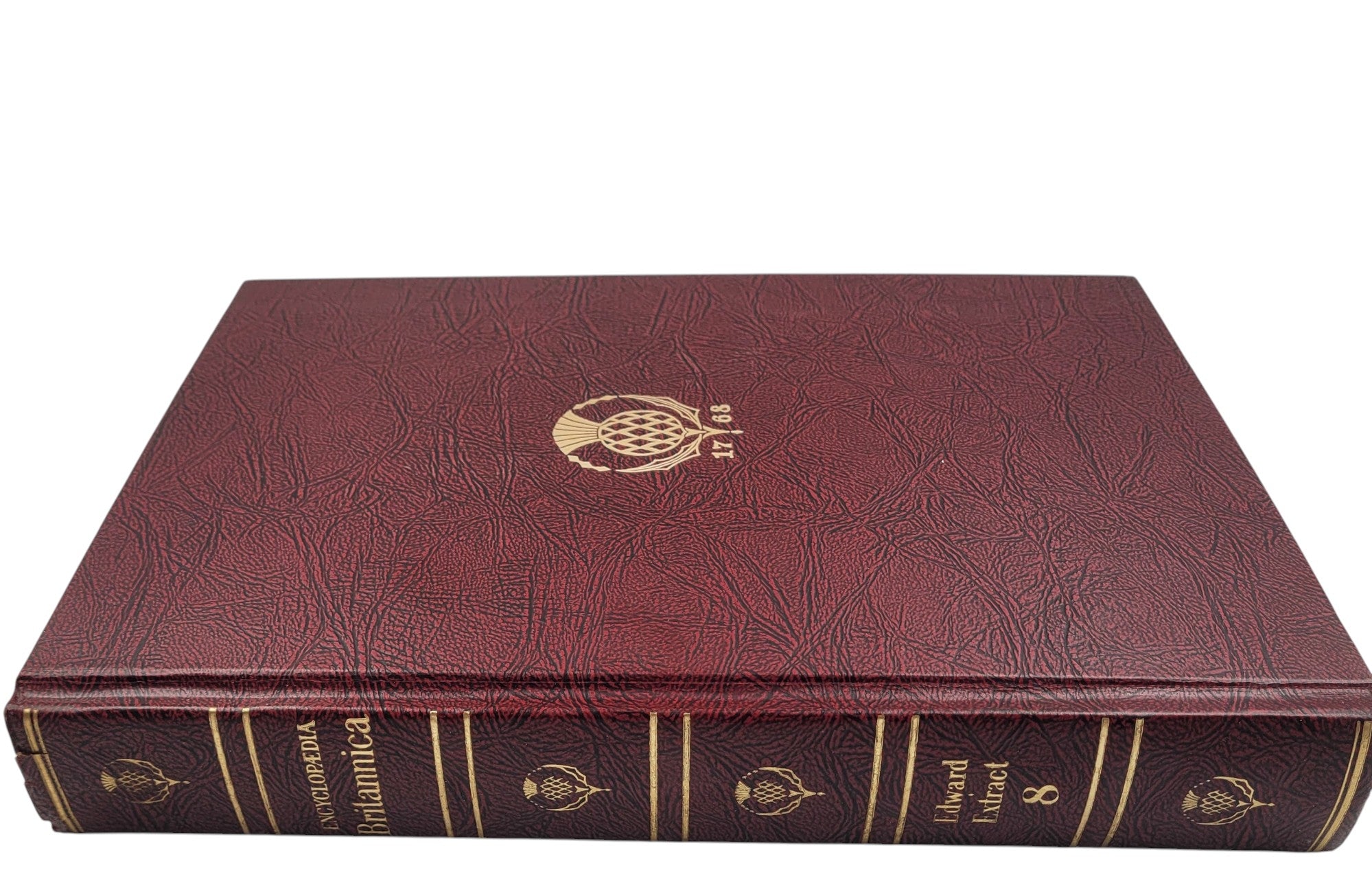 Encyclopaedia (Encyclopedias) Britannica Volume 8 – Edward to Extract (1967 Hardcover)