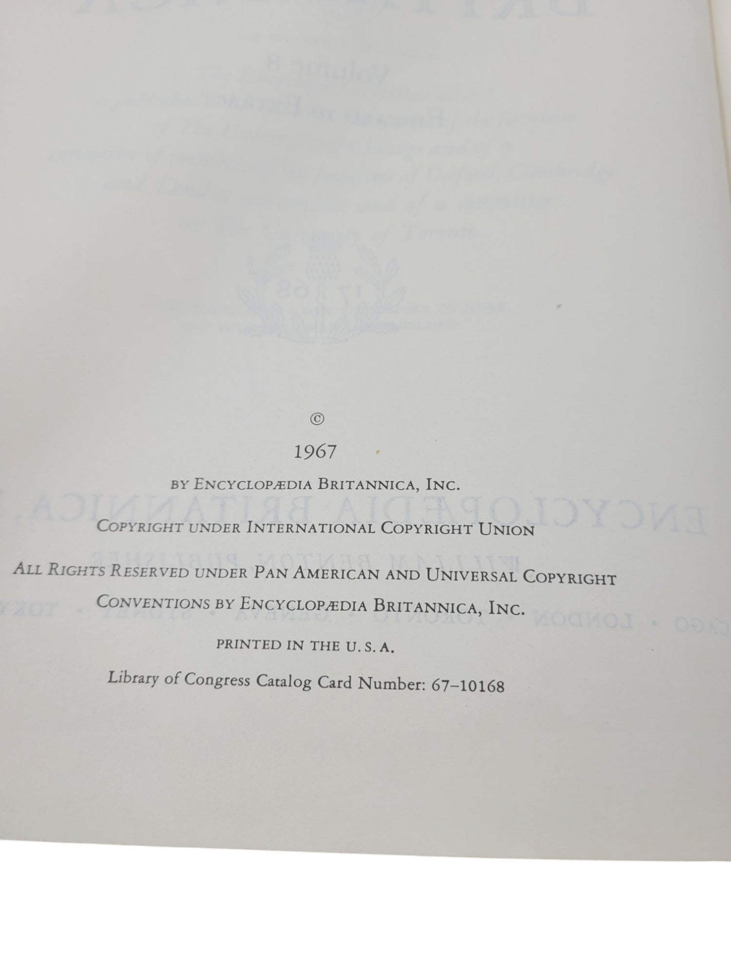 Encyclopaedia (Encyclopedias) Britannica Volume 8 – Edward to Extract (1967 Hardcover)