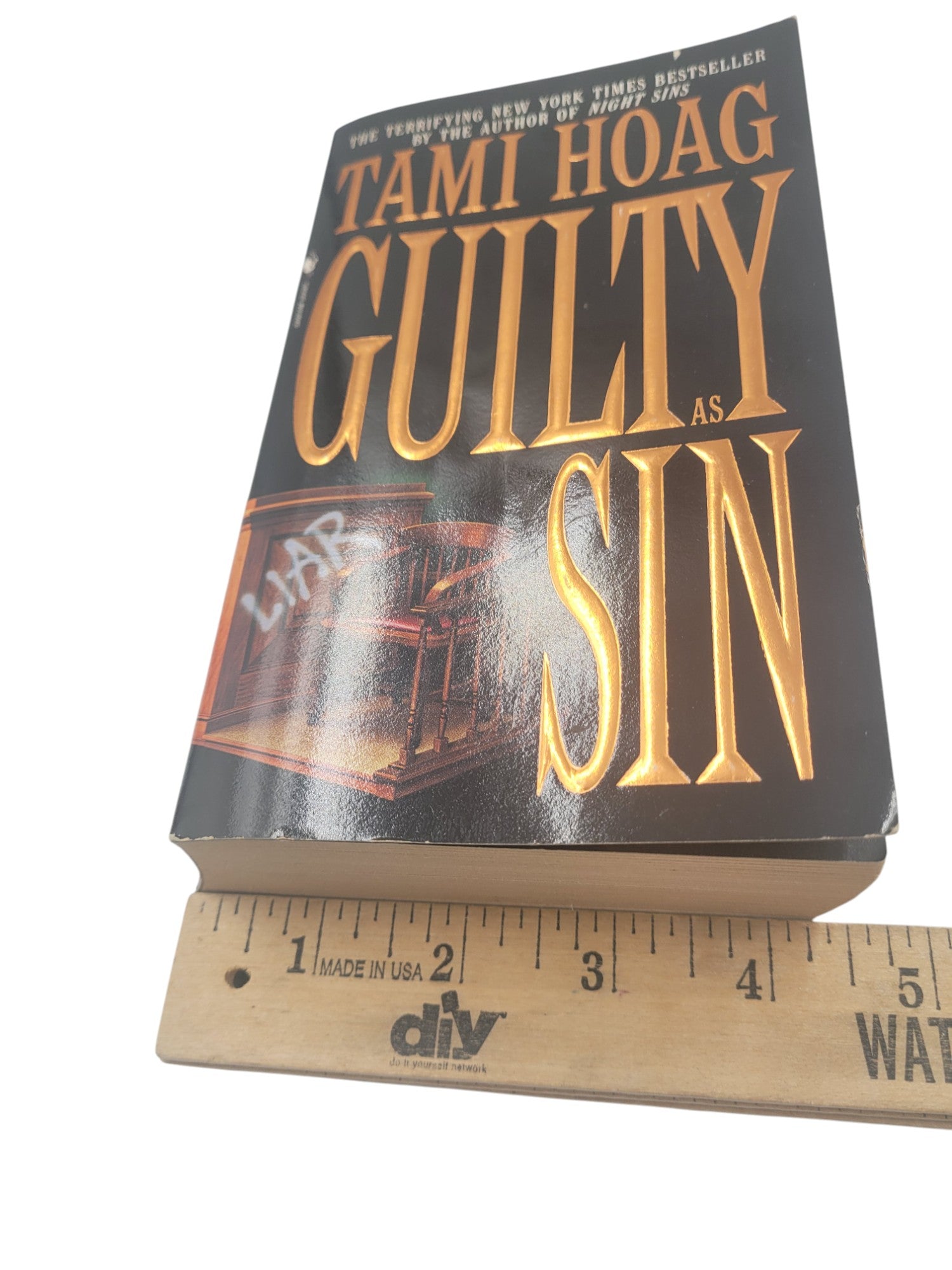 Guilty as Sin by Tami Hoag – 1997 Bantam Paperback Legal Thriller Bestseller