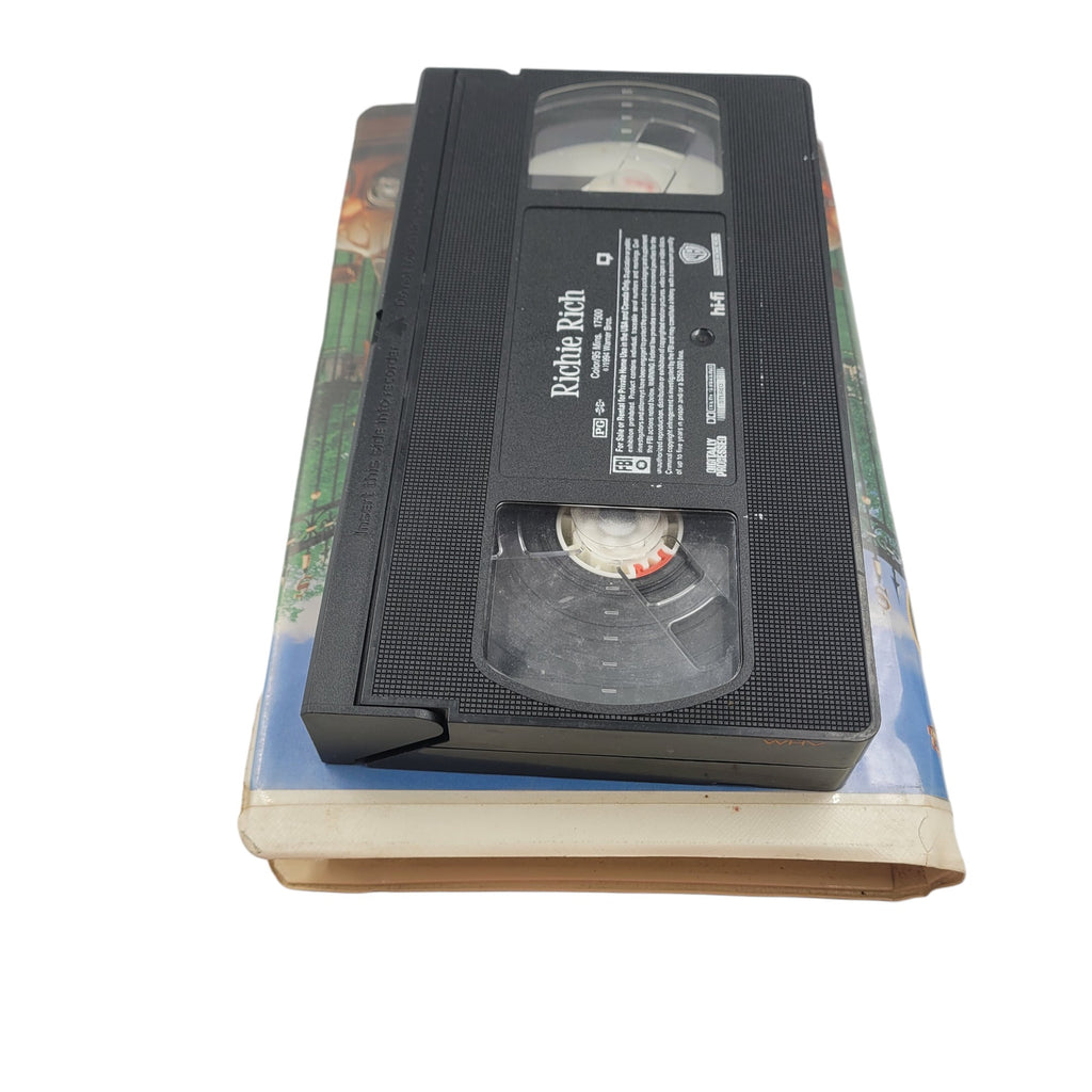 Richie Rich VHS (1994) – Macaulay Culkin Family Comedy – Vintage Collectible