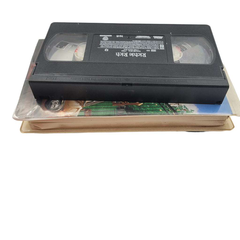 Richie Rich VHS (1994) – Macaulay Culkin Family Comedy – Vintage Collectible