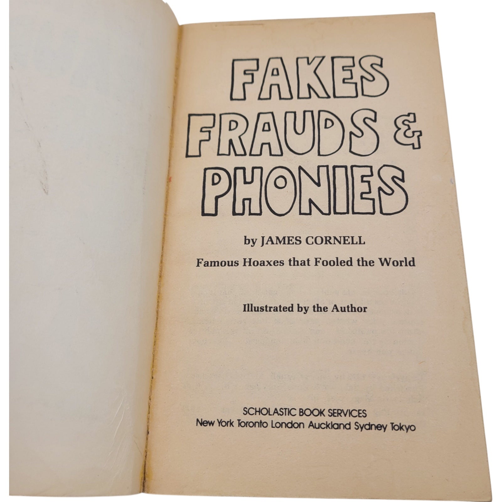 Fakes, Frauds & Phonies by James Cornell – 1973 Vintage Scholastic Illustrated