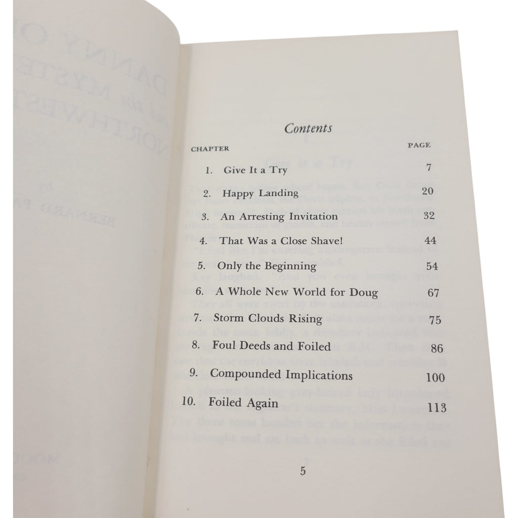 Danny Orlis and the Mystery at Northwest High – Bernard Palmer (1973, Moody Press)