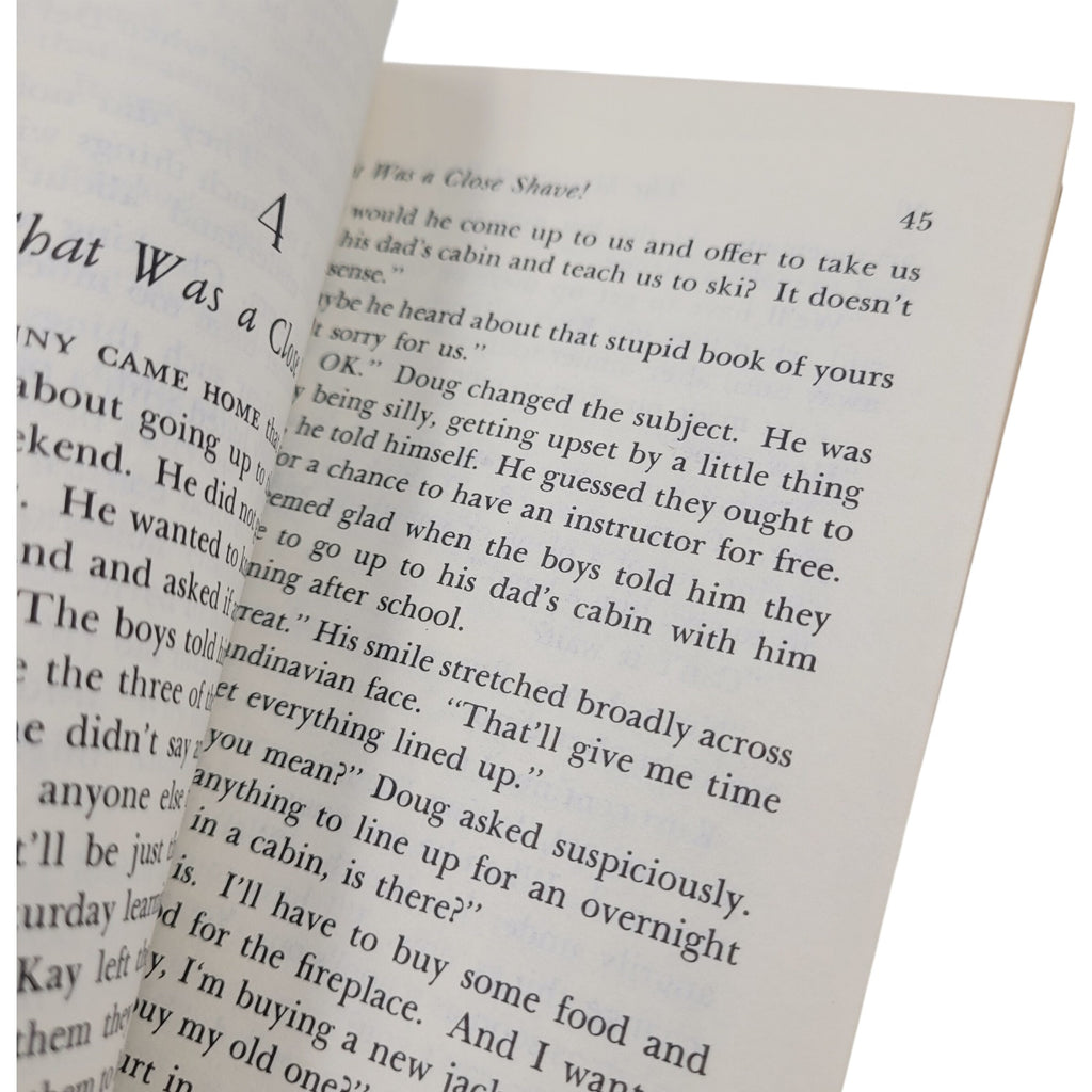Danny Orlis and the Mystery at Northwest High – Bernard Palmer (1973, Moody Press)