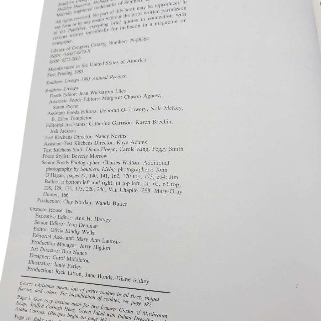 Southern Living 1985 Annual Recipes – Vintage Hardcover Cookbook with Holiday Baking & Southern Favorites