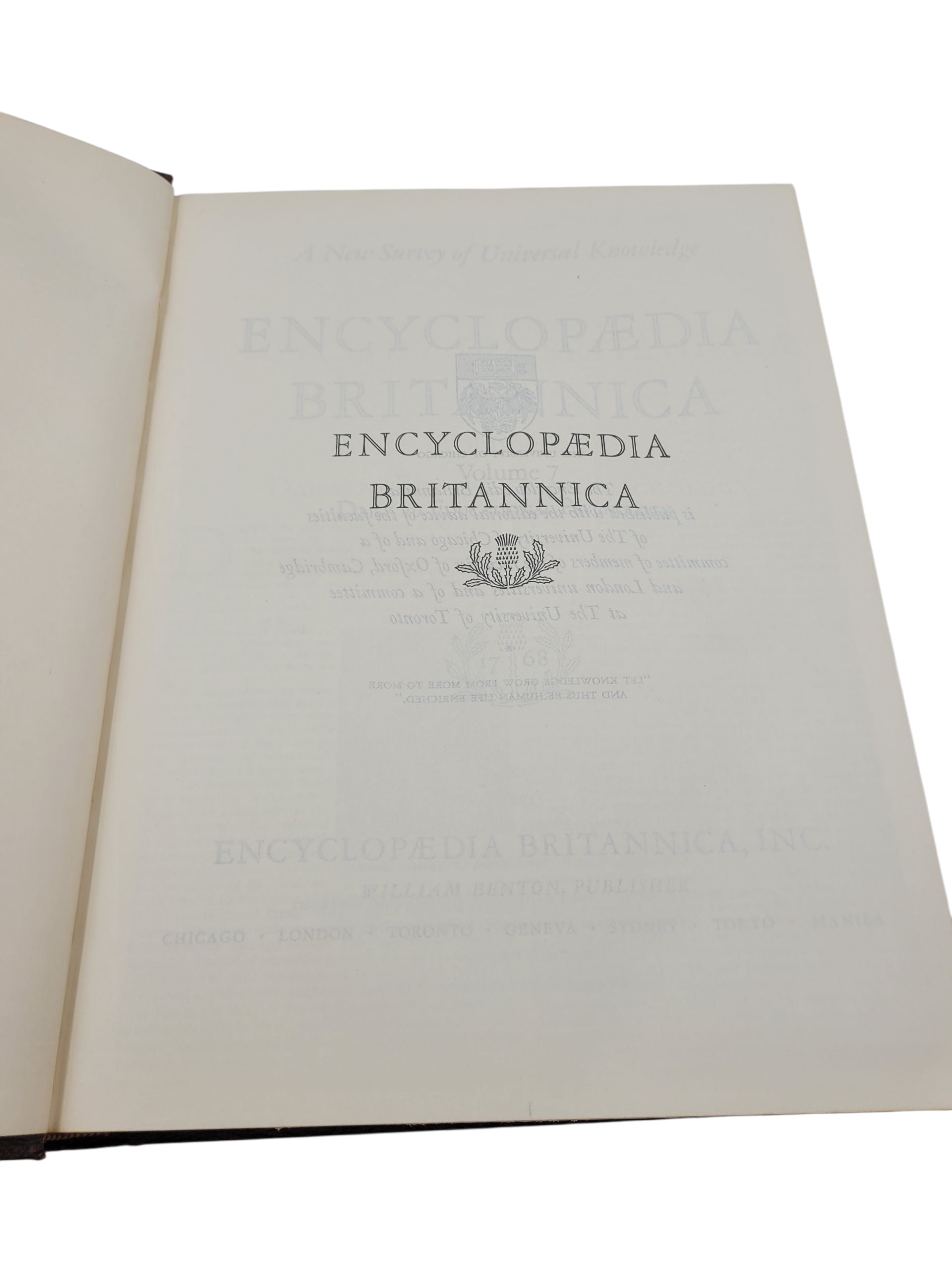 Encyclopaedia (Encyclopedia) Britannica Volume 7 (1967) – Daisy to Educational Psychology) Britannica Volume 7 (1967) – Daisy to Educational Psychology