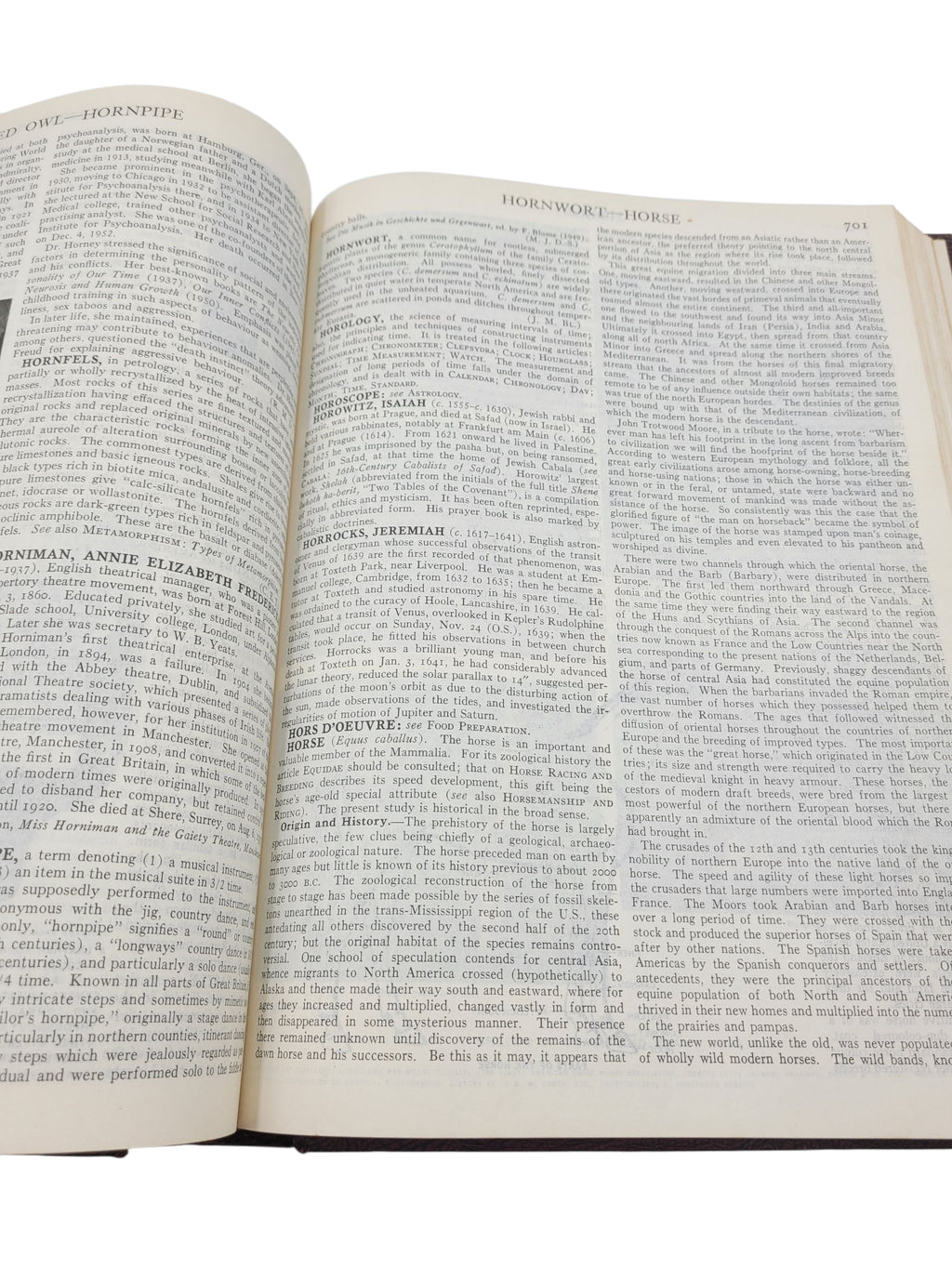 1967 Encyclopaedia (Encyclopedia) Britannica Volume 11 – Halicarnassus to Iyenea