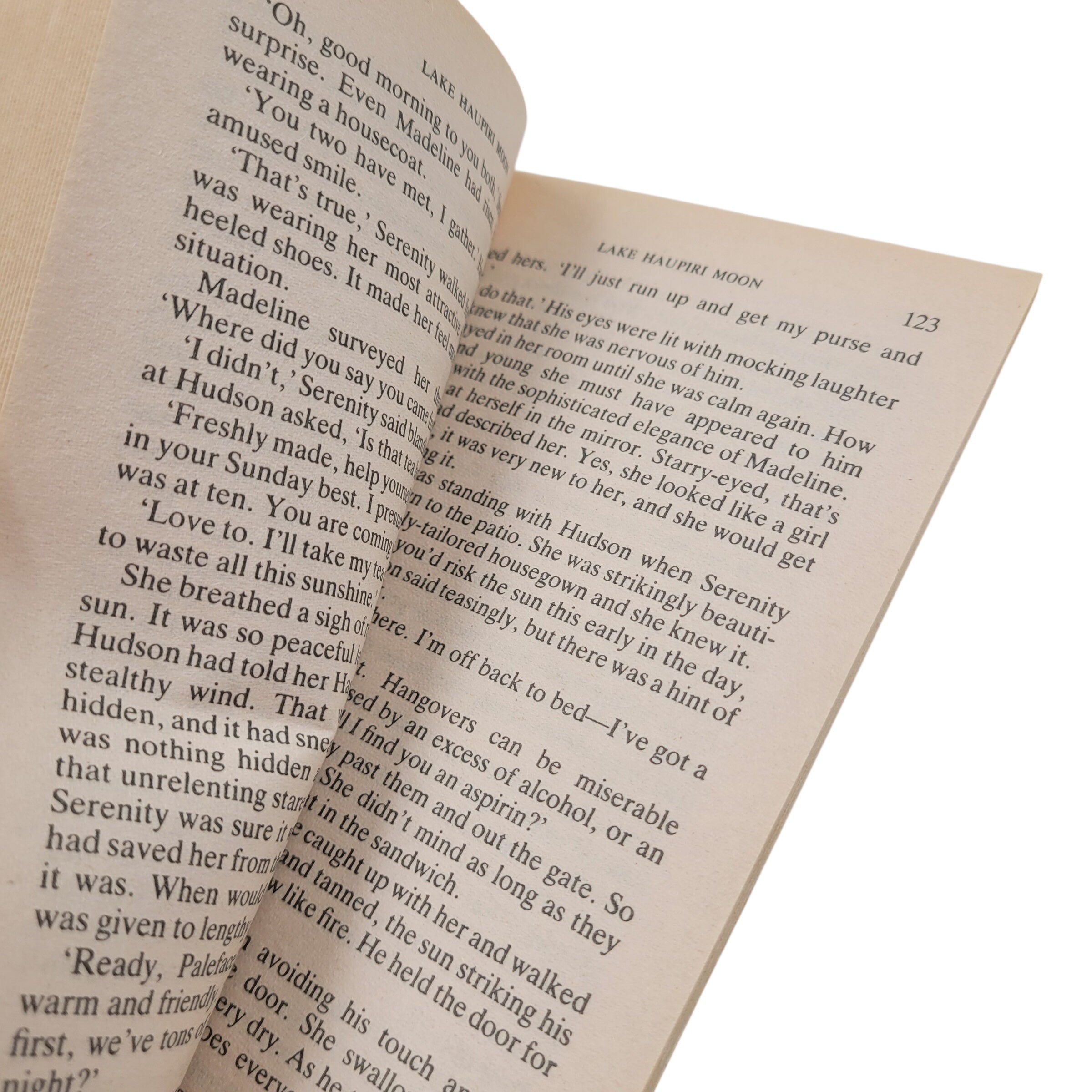 Lake Haupiri Moon by Mary Moore – Harlequin Romance 1985